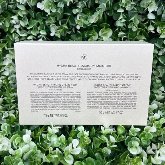 CHANEL Beauty Makeup Bag 2025 HOLIDAY LIMITED EDITION NIB AUTHENTIC - Picture 12 of 16